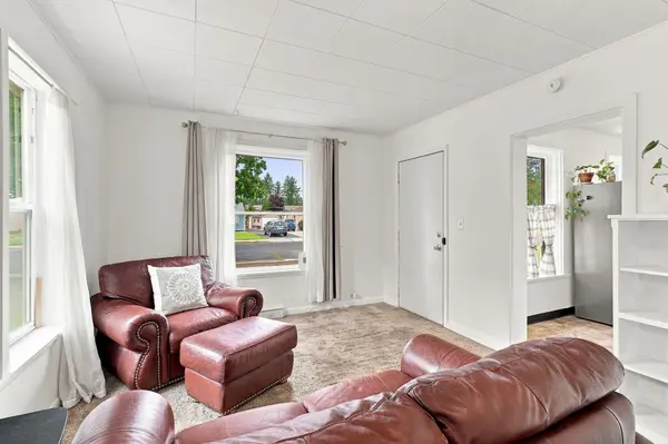 4027 W Sanson Ave, Spokane, WA 99205