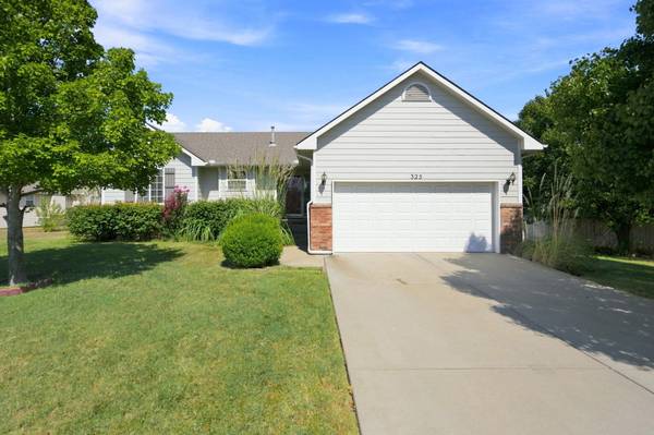 325 N Clay Circle, Wichita, KS 67206
