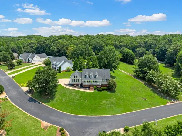 404 Shallowford DR, Boiling Springs, SC 29316