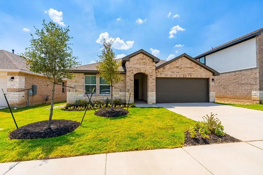 1832 Dandy Brush DR, Leander, TX 78641