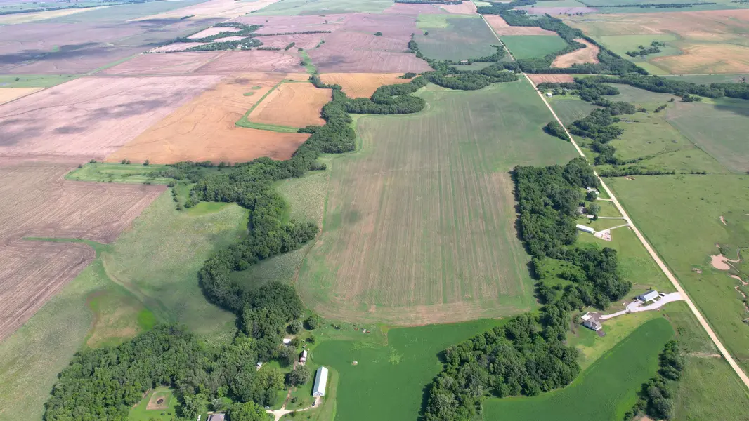 1071 Acorn Road, Delphos, KS 67436