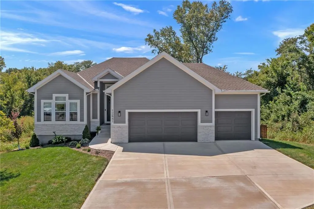 12641 Farrow ST, Kansas City, KS 66109