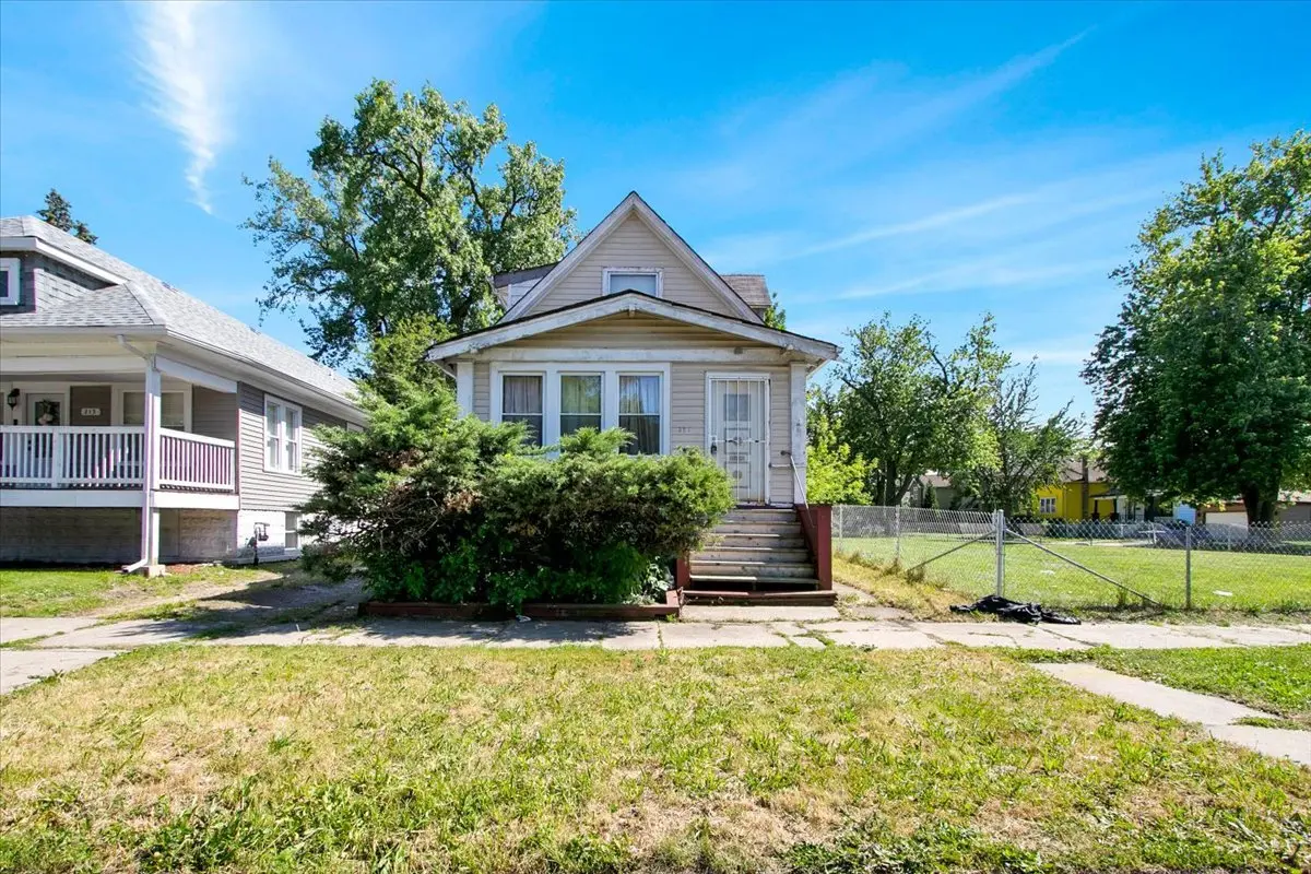 321 W 114th ST, Chicago, IL 60628