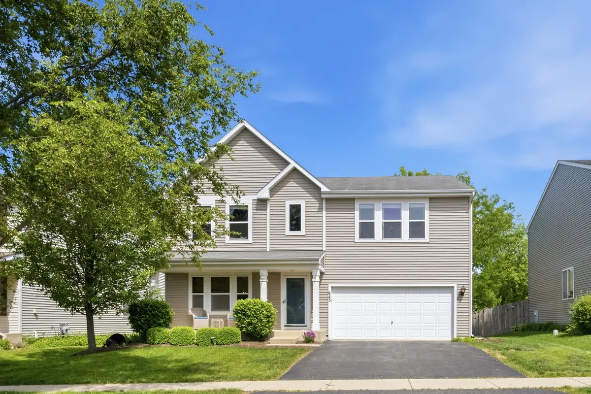 843 Brahms RD, Volo, IL 60073