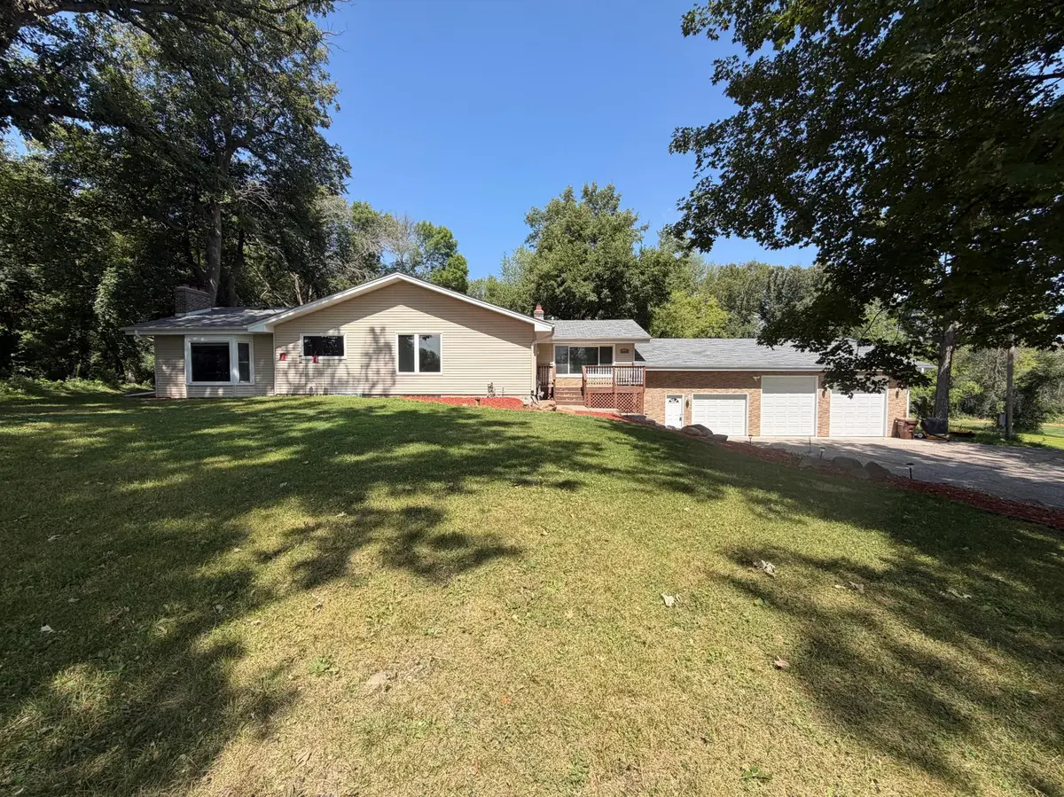 20840 Hidden Ponds DR, Rogers, MN 55374