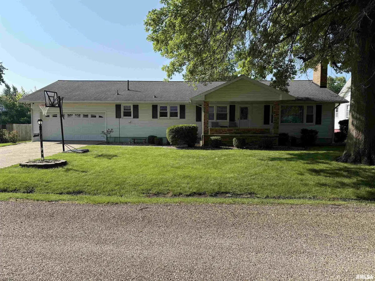 1630 N 1813th LN, Paloma, IL 62359