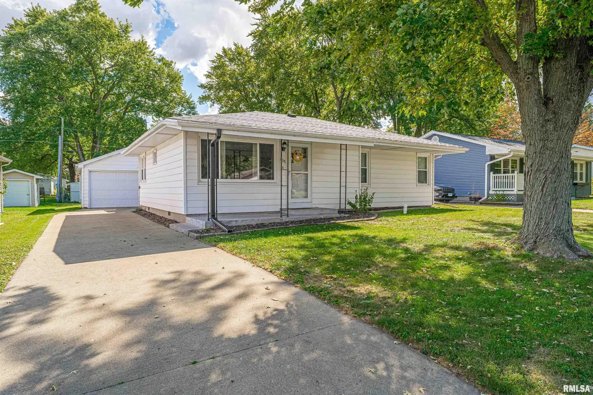 1708 RUTLEDGE DR, Lincoln, IL 62656