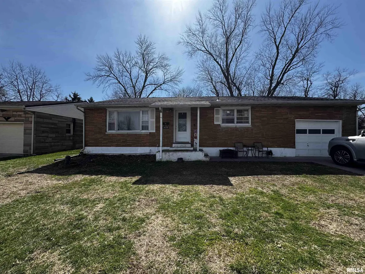 3020 LAWRENCE RD, Quincy, IL 62301