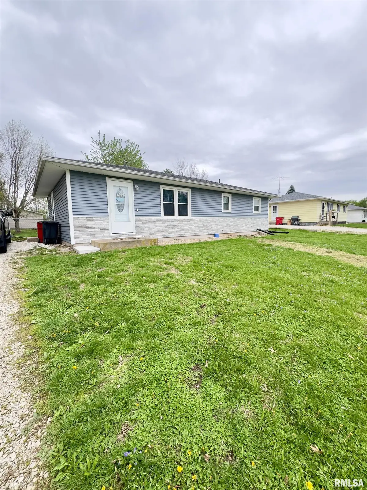 512 MAGNOLIA ST, Payson, IL 62360