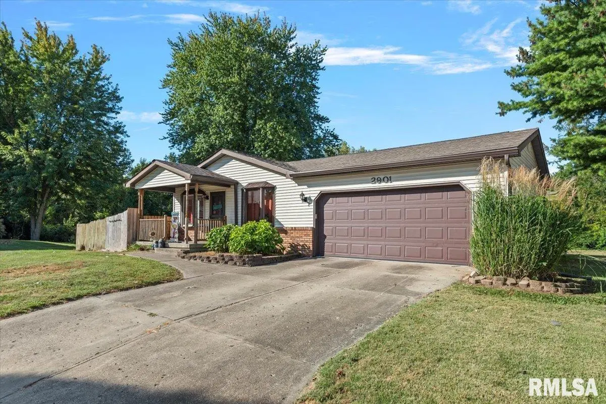 2901 ONTARIO DR, Springfield, IL 62707