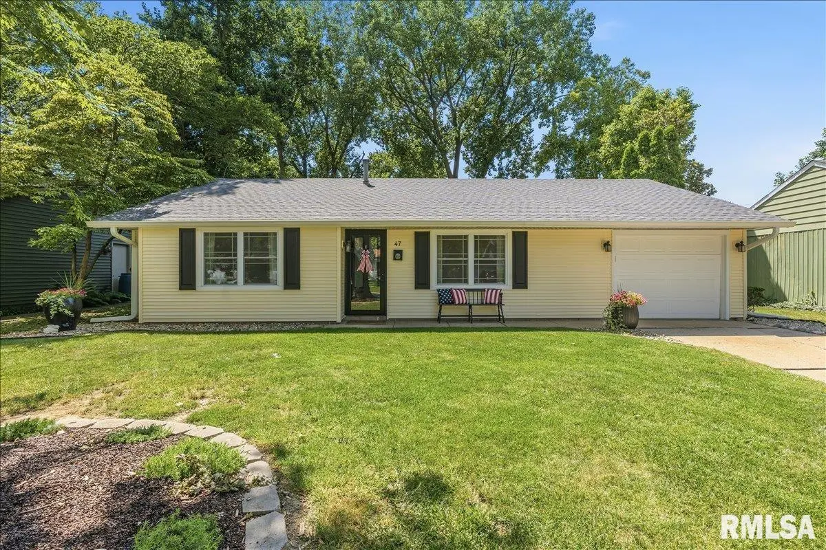 47 NOTTINGHAM DR, Chatham, IL 62629