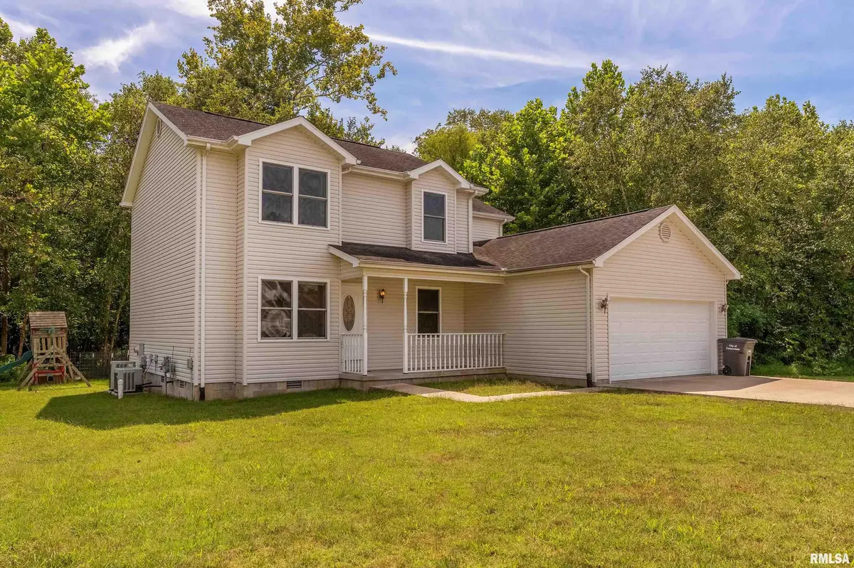 2109 MEADOW LN, Carbondale, IL 62901