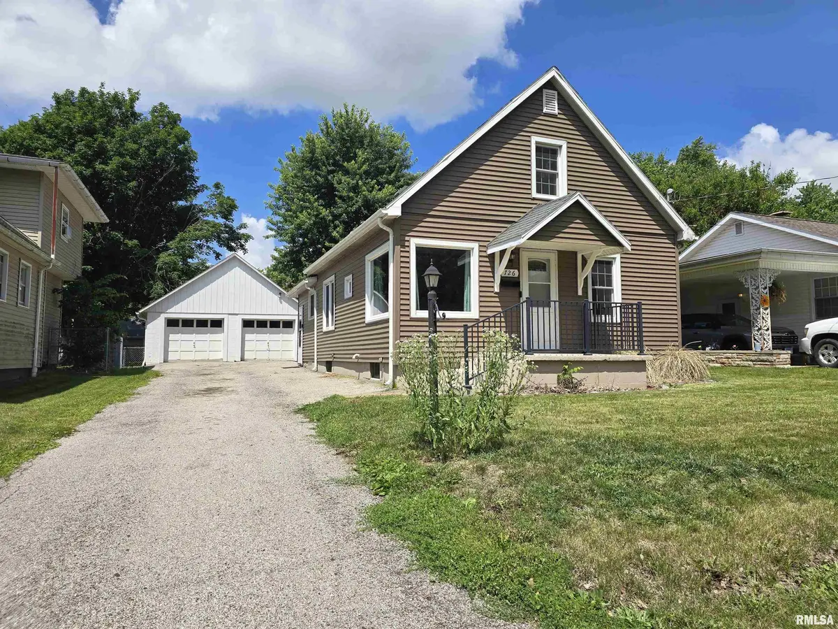 726 N 7TH AVE, Canton, IL 61520
