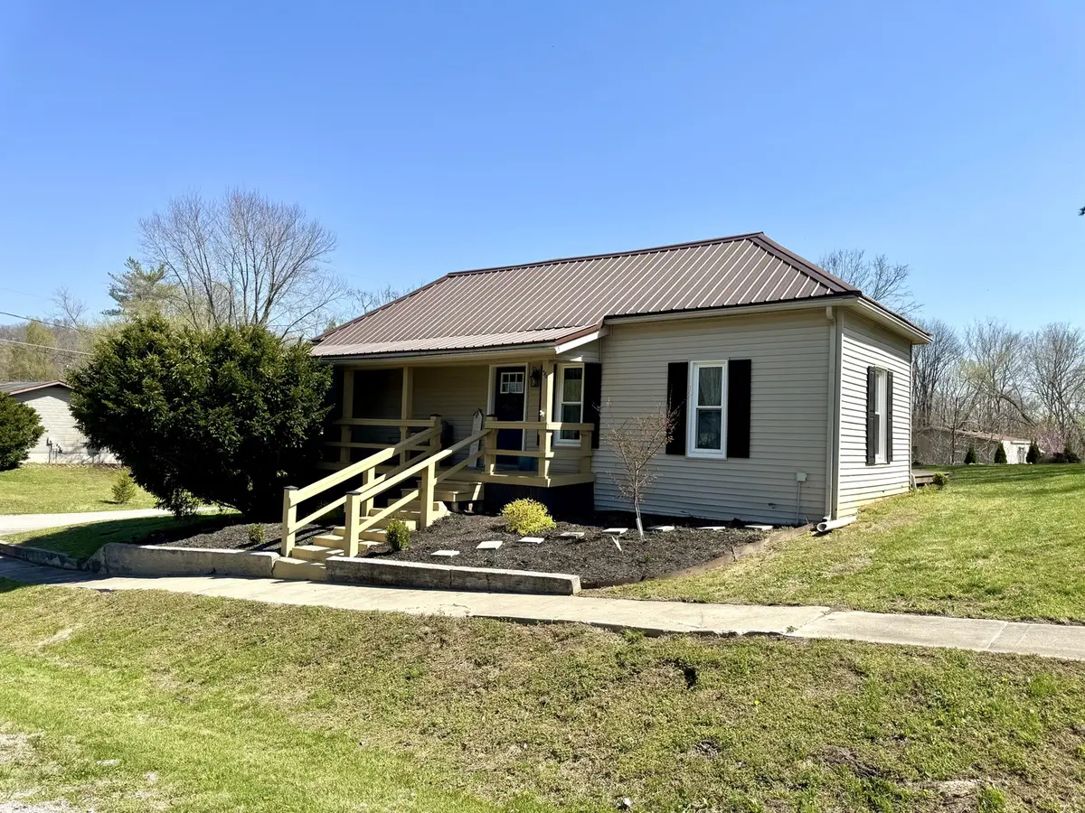 56 MAY AVE, Buncombe, IL 62912