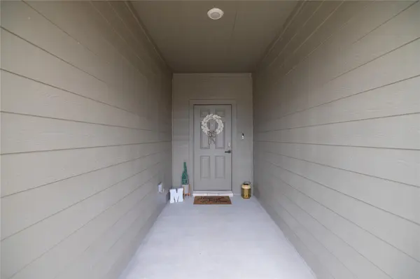 583 Taggart TRL, Jarrell, TX 76537