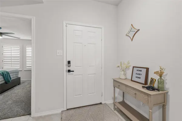 583 Taggart TRL, Jarrell, TX 76537
