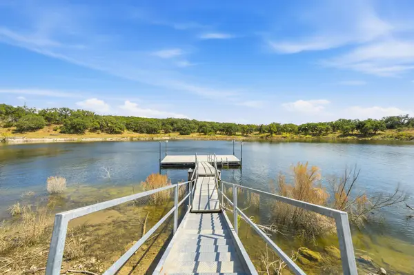 22601 Maidengrass LN, Lago Vista, TX 78645