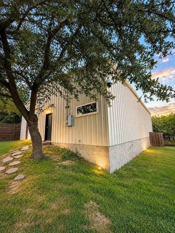 10017 Janet LOOP, Dripping Springs, TX 78620
