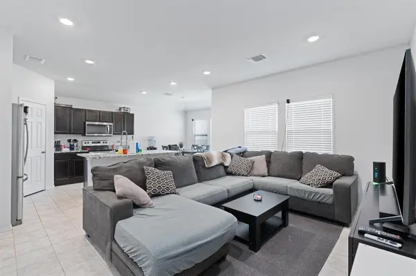 701 Taggart TRL, Jarrell, TX 76537
