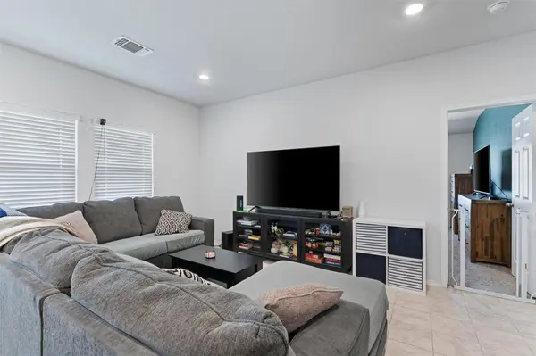 701 Taggart TRL, Jarrell, TX 76537
