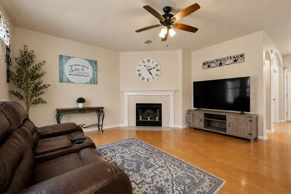 1503 Mexican Heather CT, Pflugerville, TX 78660