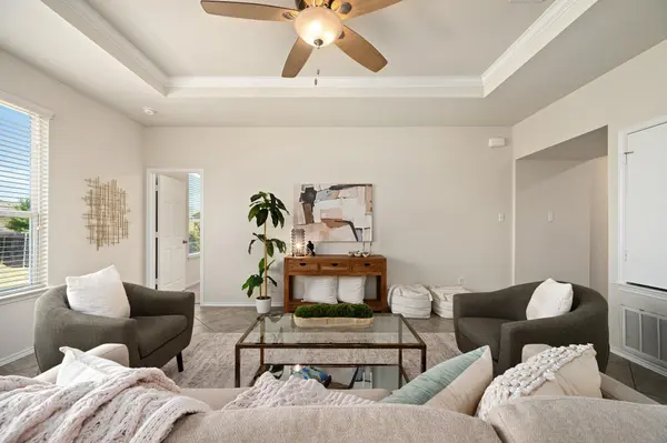 100 Tanager Pass CV, Leander, TX 78641