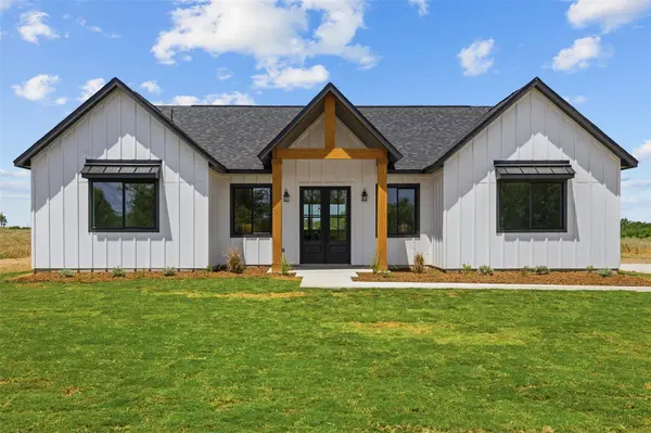 1550 Barth Rd, Dale, TX 78616