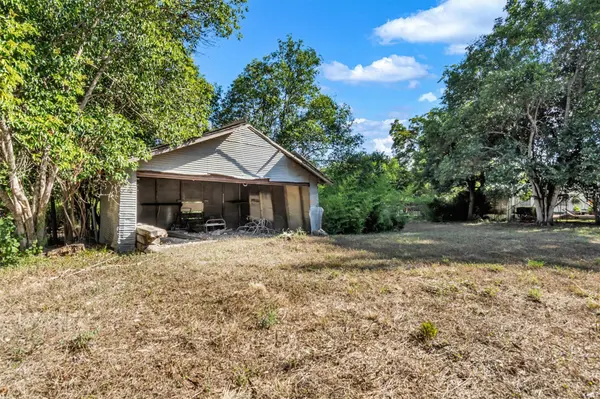 1247 W San Antonio ST, San Marcos, TX 78666