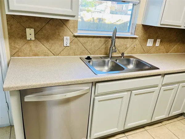 1511 Plume Grass PL, Round Rock, TX 78665