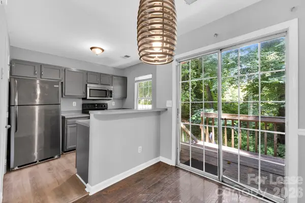 6315 Windsor Gate LN, Charlotte, NC 28215