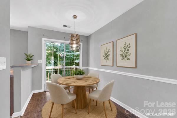 6315 Windsor Gate LN, Charlotte, NC 28215