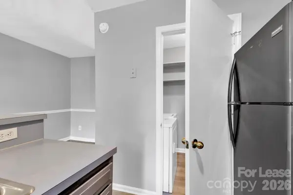 6315 Windsor Gate LN, Charlotte, NC 28215