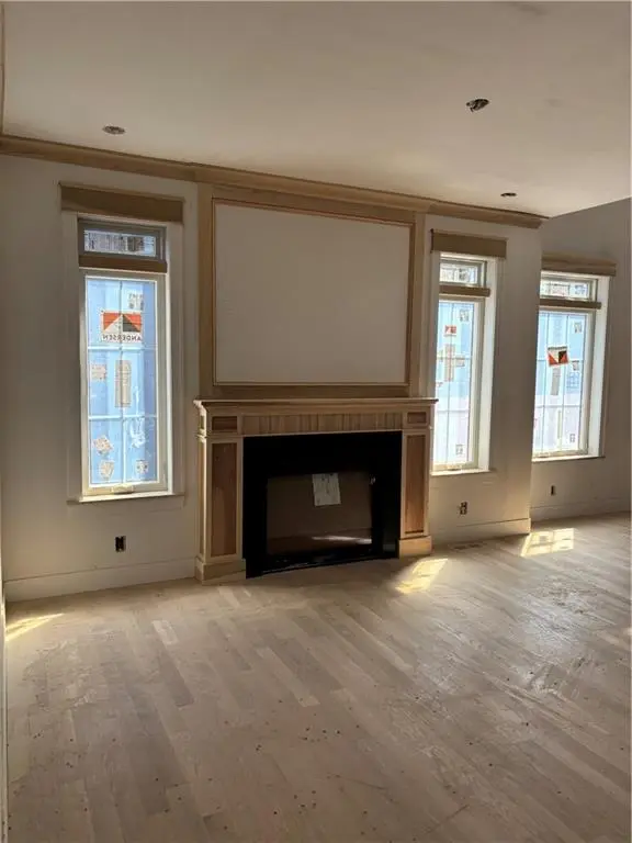 4001 W 67th ST, Prairie Village, KS 66208