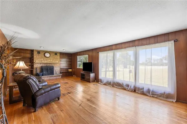 24849 W 247th ST, Paola, KS 66071