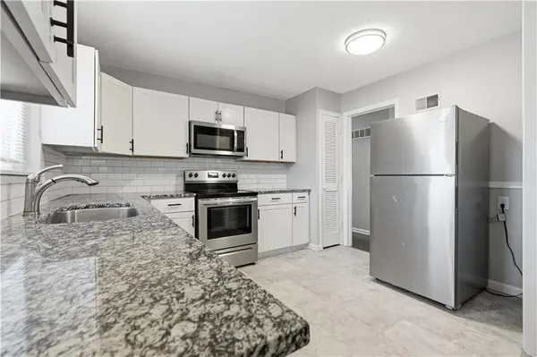 3920 Crane AVE, Independence, MO 64055