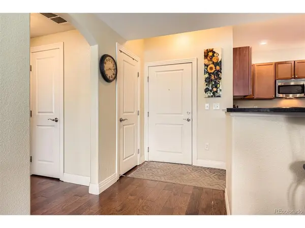 9019 E Panorama #D207, Englewood, CO 80112