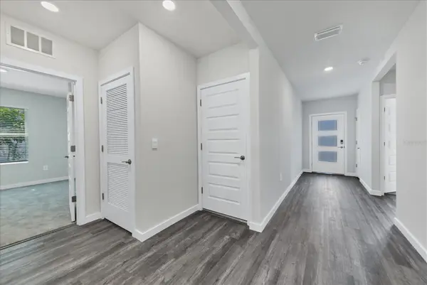 17218 BARNWOOD PL, Lakewood Ranch, FL 34211