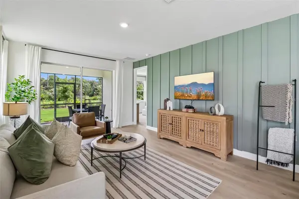 3945 KENNEBUNK LOOP, Mount Dora, FL 32757