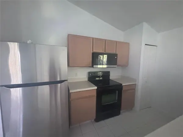 2422 PARSONS POND CIR, Kissimmee, FL 34743