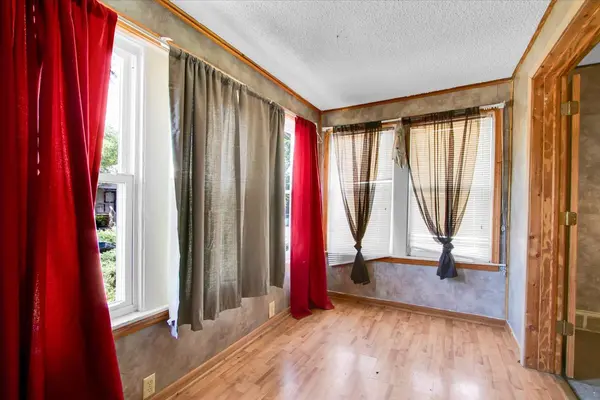 321 W 114th ST, Chicago, IL 60628