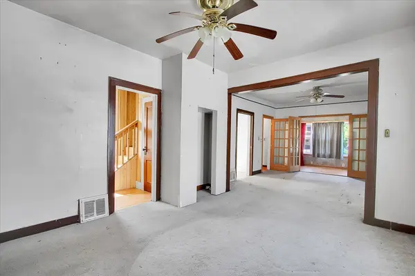 321 W 114th ST, Chicago, IL 60628