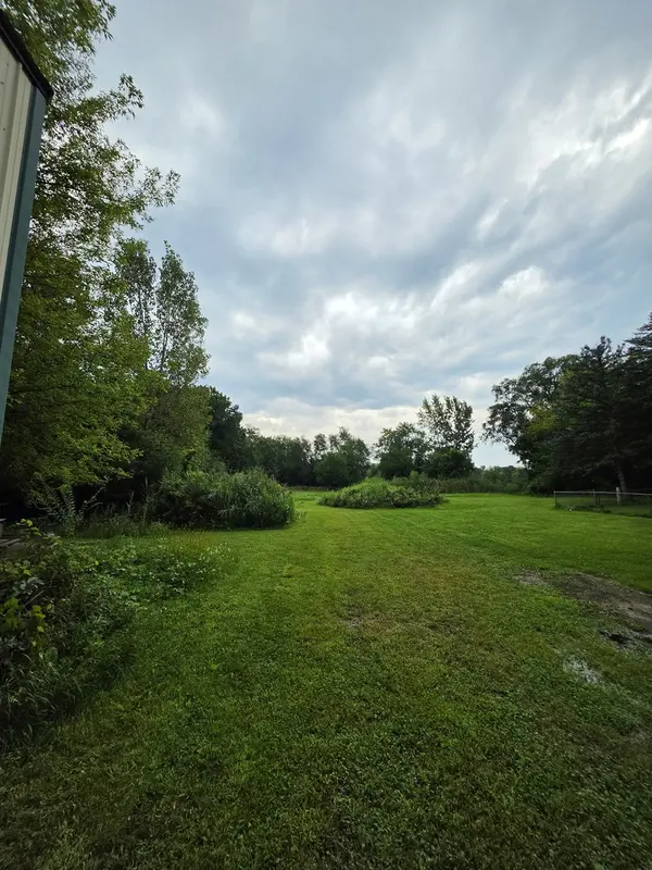 207 W Lincoln RD, Mchenry, IL 60051