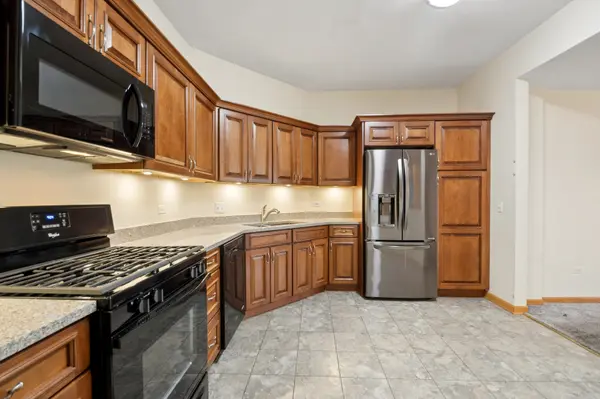 3125 Town Square DR #401, Rolling Meadows, IL 60008