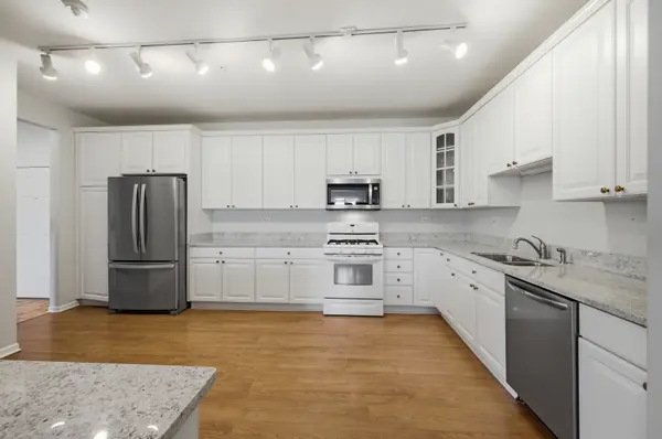1500 S Ardmore AVE #611, Villa Park, IL 60181