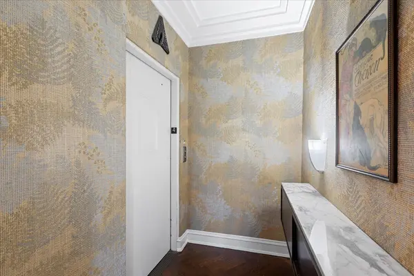 4950 S Chicago Beach DR #4A, Chicago, IL 60615