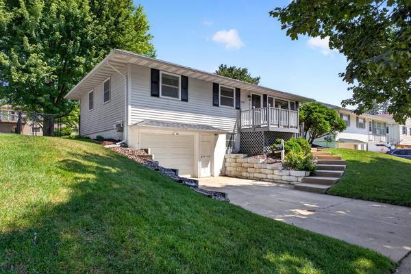 2117 18 1/2 ST NW, Rochester, MN 55901