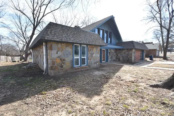 2206 Northwood DR, Seminole, OK 74868