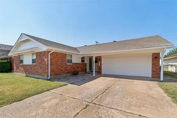 920 W Silver Meadow DR, Midwest City, OK 73110