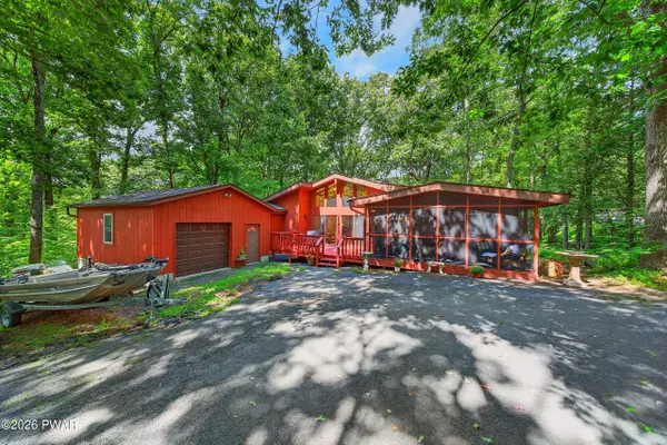505 Maple Ridge, Hawley, PA 18428