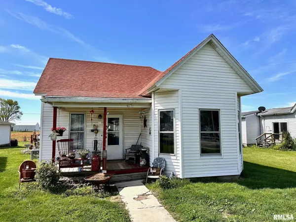 617 RAILROAD ST, Chapin, IL 62628